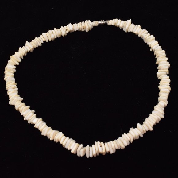 Vintage Puka Shell Necklace 17.75" Choker Beach Casual Island Surf Hippie Boho - Picture 7 of 7